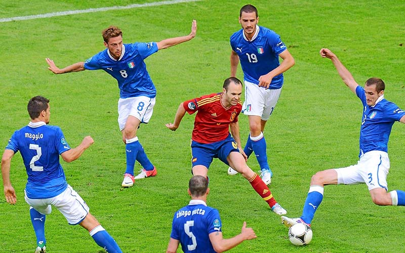 Catenaccio là gì? Chiến thuật này triển khai như thế nào?